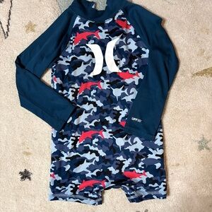 Hurley Navy & Red Camo Shark Long-Sleeve Kids Rashguard